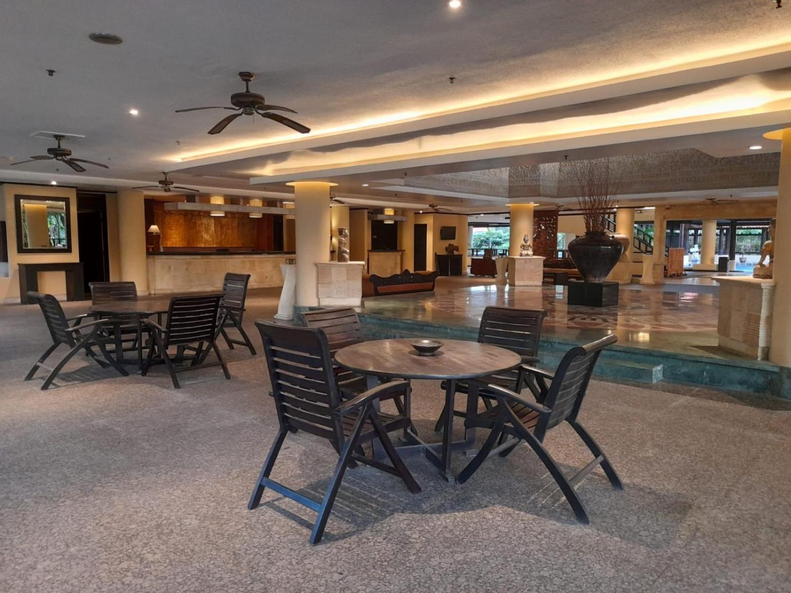 The Royal Beach Seminyak Exterior foto