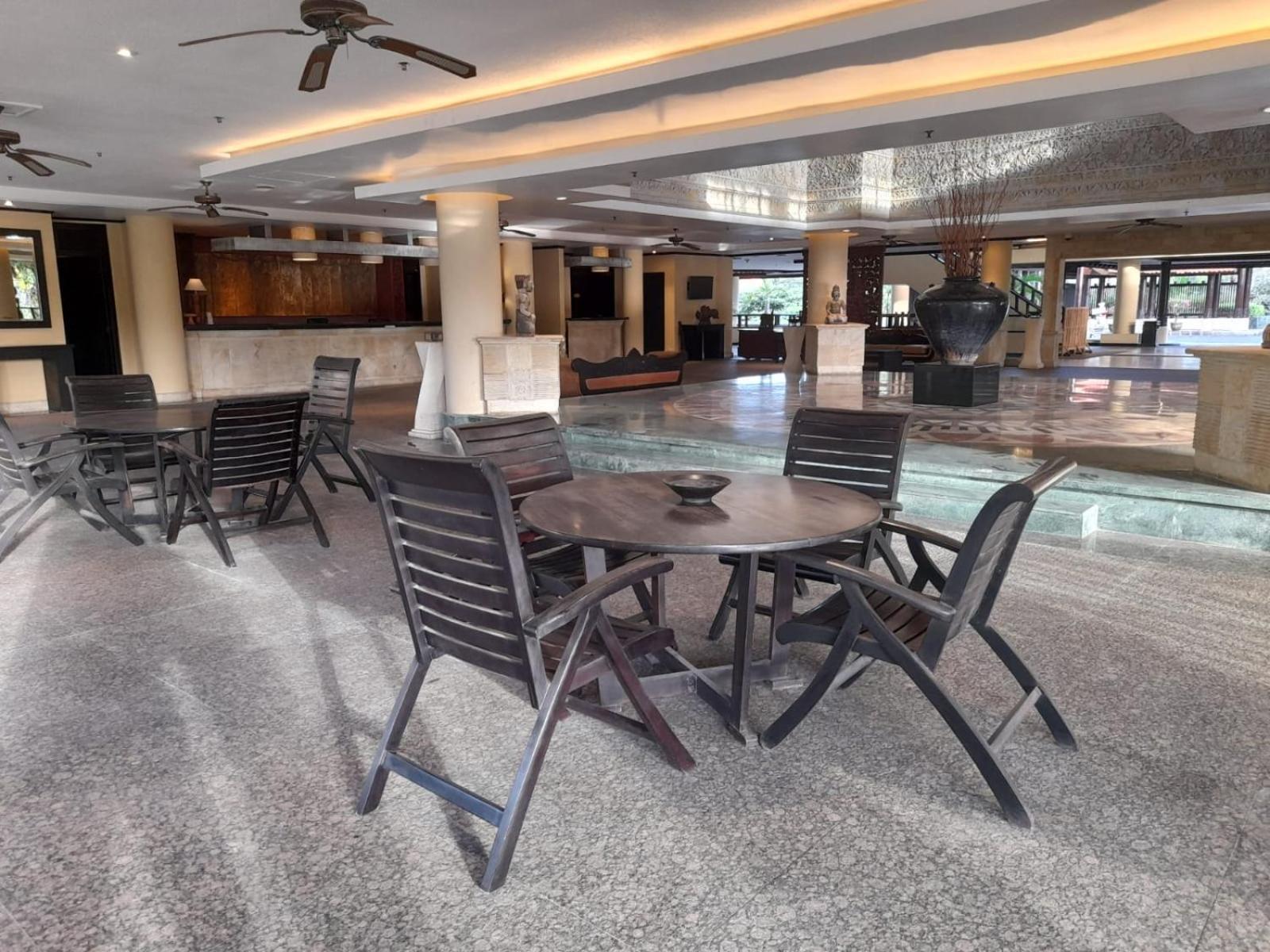 The Royal Beach Seminyak Exterior foto