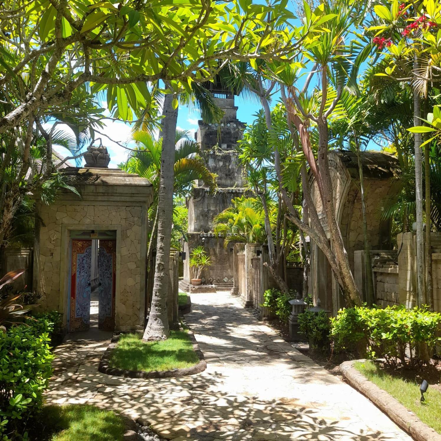 The Royal Beach Seminyak Exterior foto