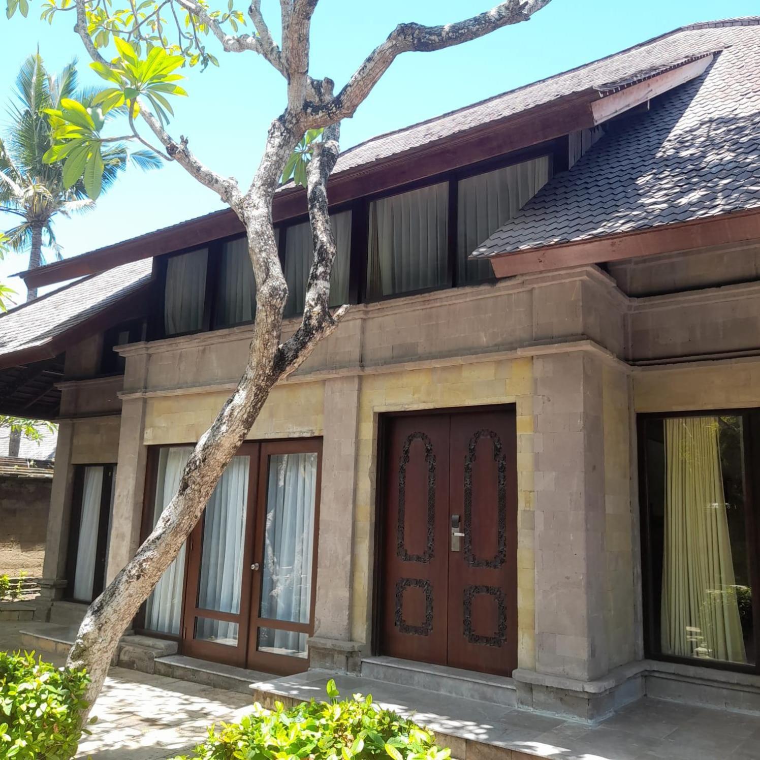 The Royal Beach Seminyak Exterior foto
